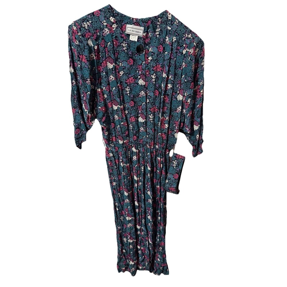 E.D. Michaels floral rayon dress with a pleated skirt  Size 8